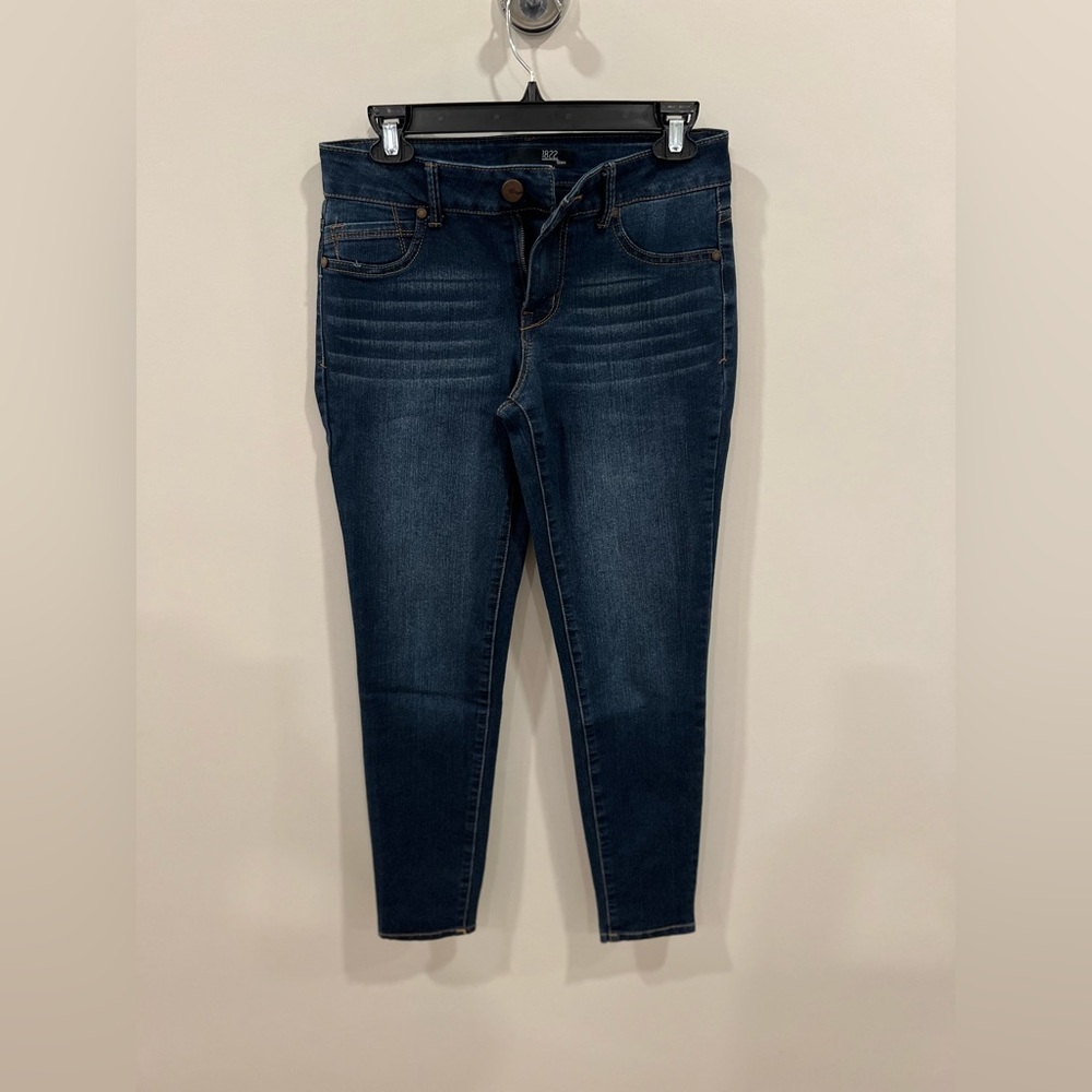 1822 Denim Butter Midrise Jeans (28)